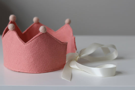 Pom Pom Crown