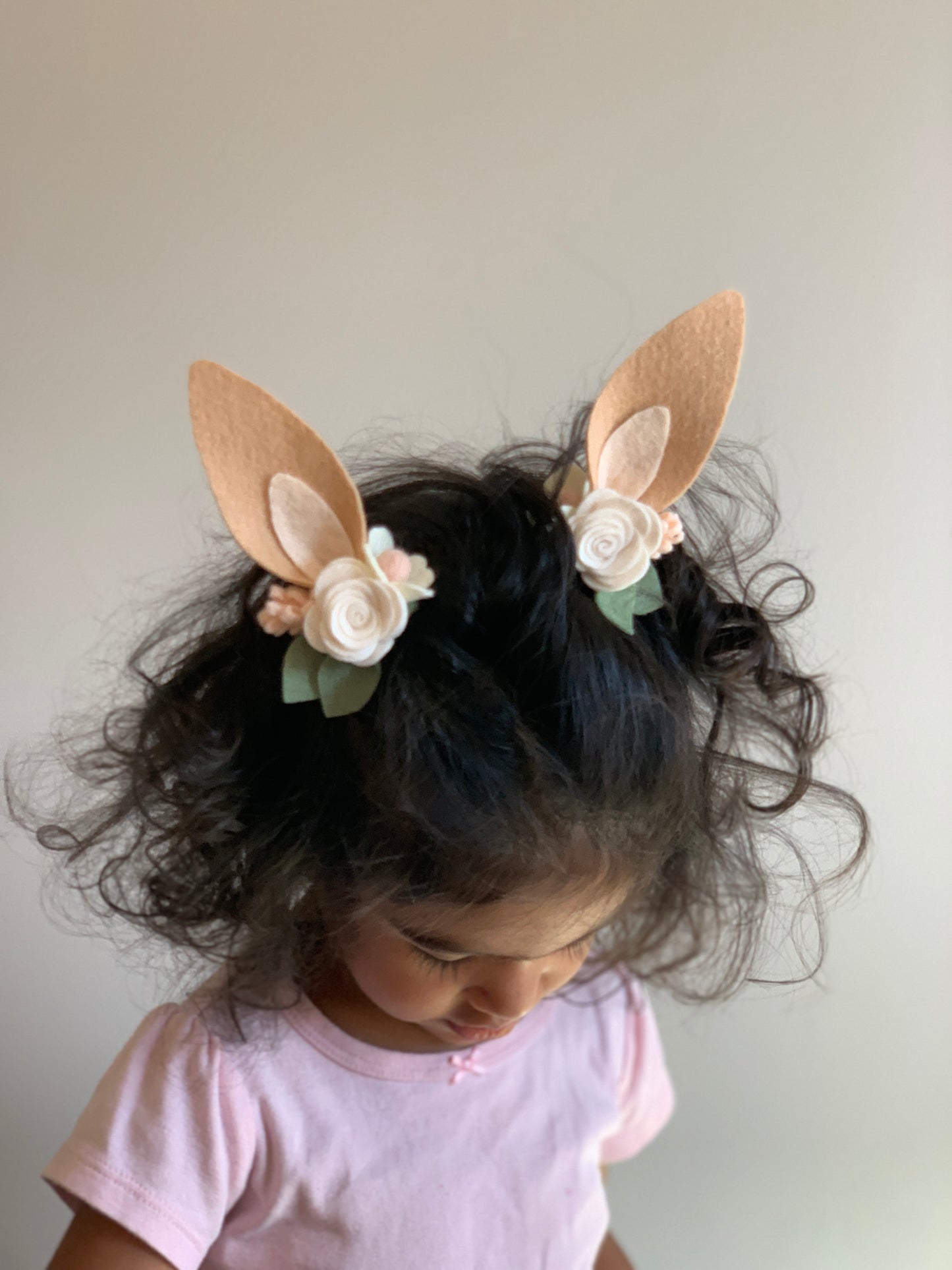 neutral bunny ears
