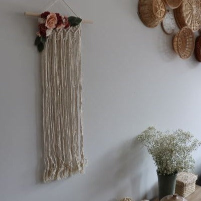 rose bouquet macrame bow holder