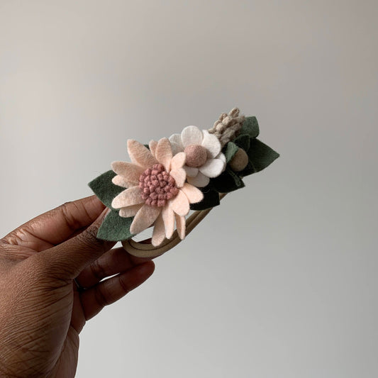 wild daisy half crown