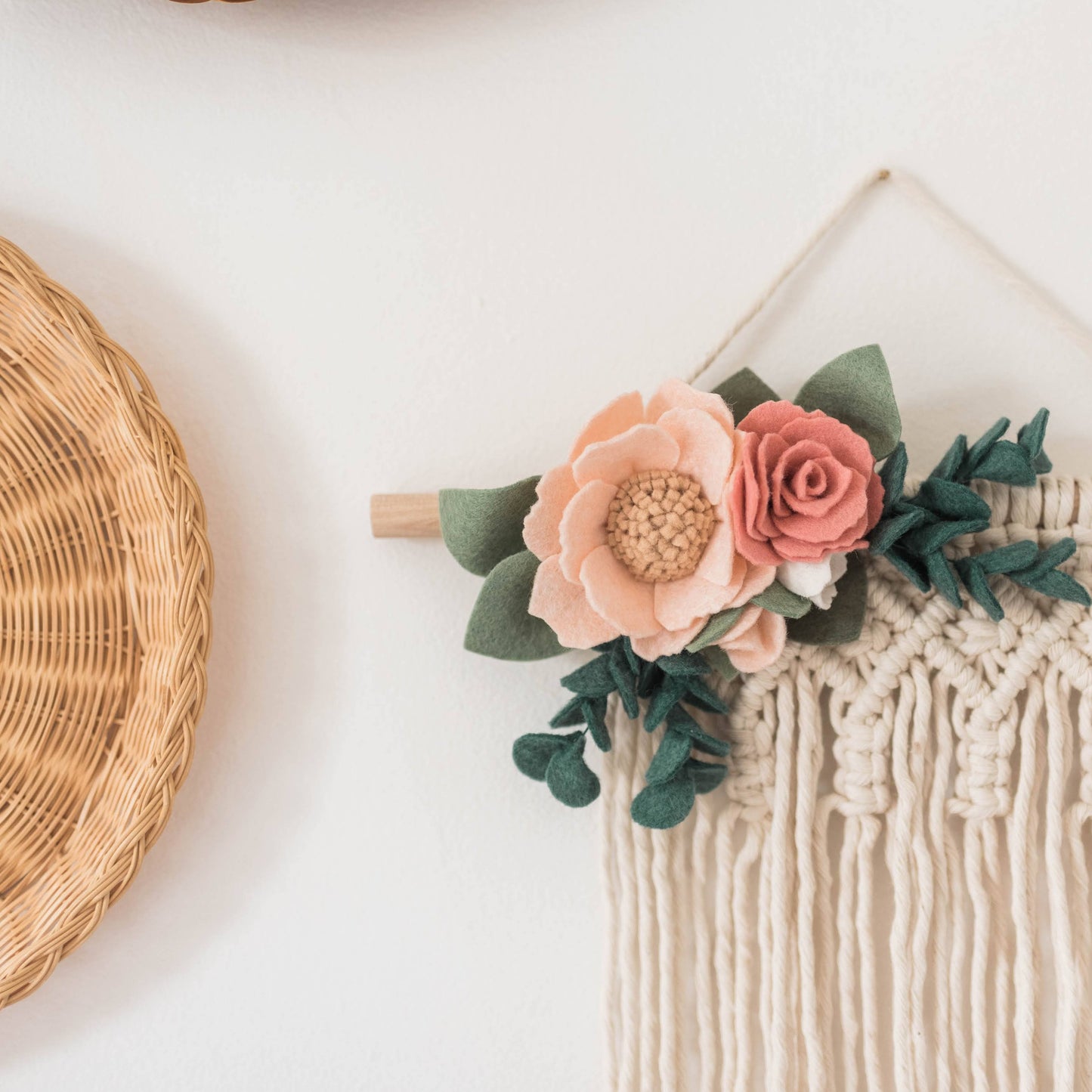 macrame bow holder
