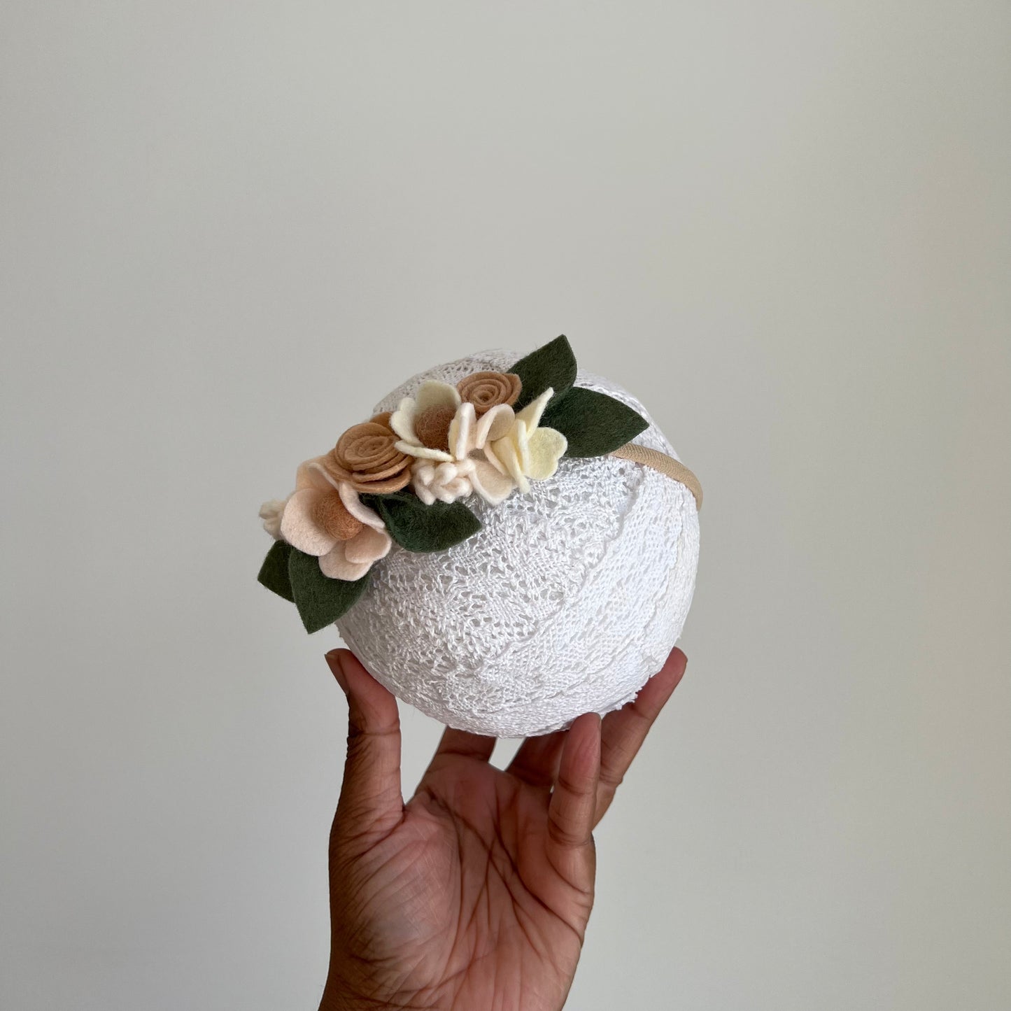 soft toned half crown | neutral