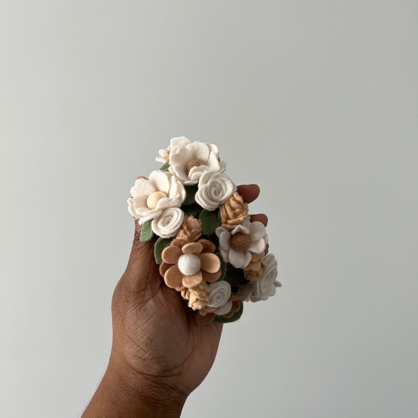 petite linen/neutral full crown