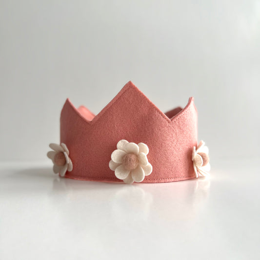 Blush Daisy Crown