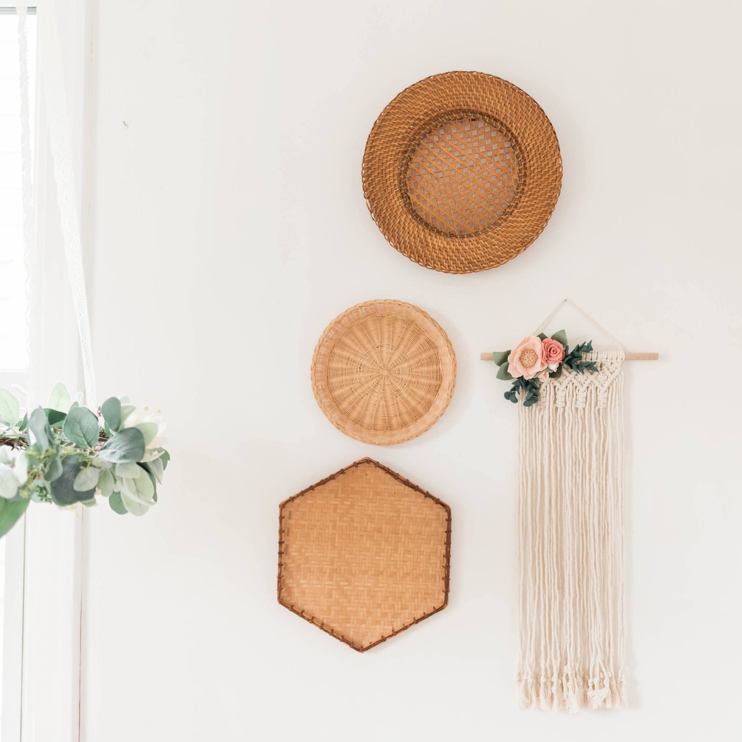 macrame bow holder